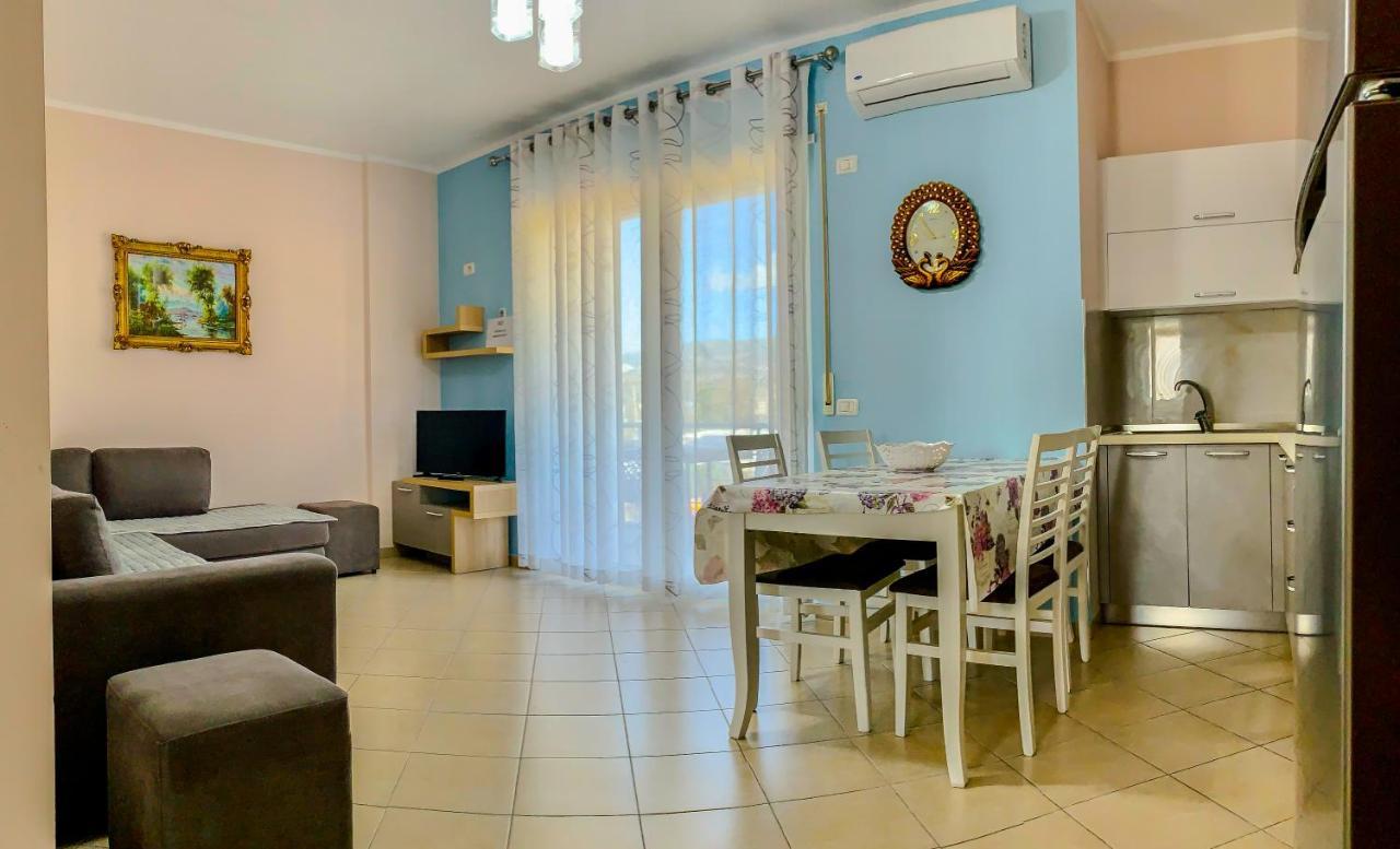Endy Apartaments Orikum Exterior foto